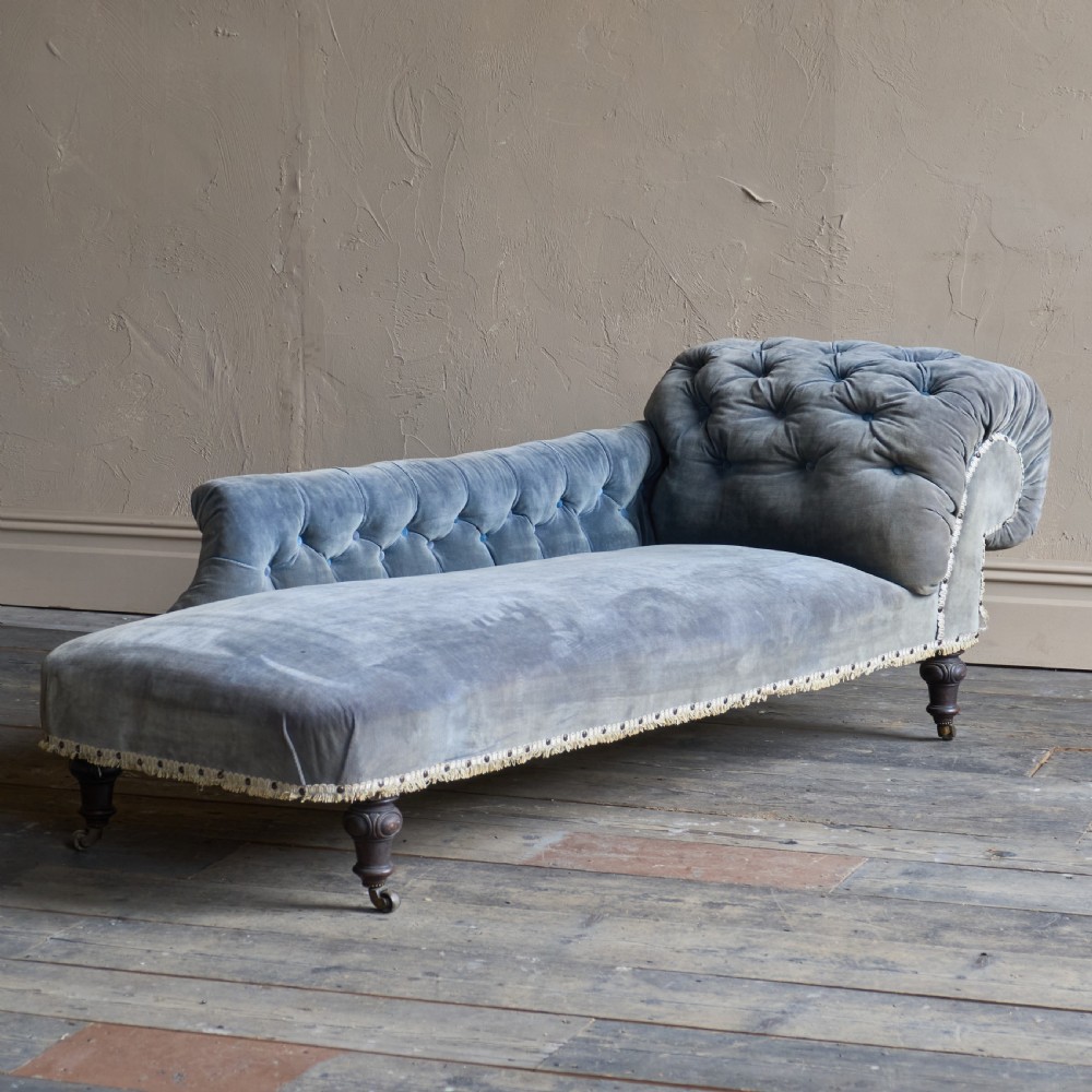 Antique Buttoned Chaise Longue - original light blue velvet.