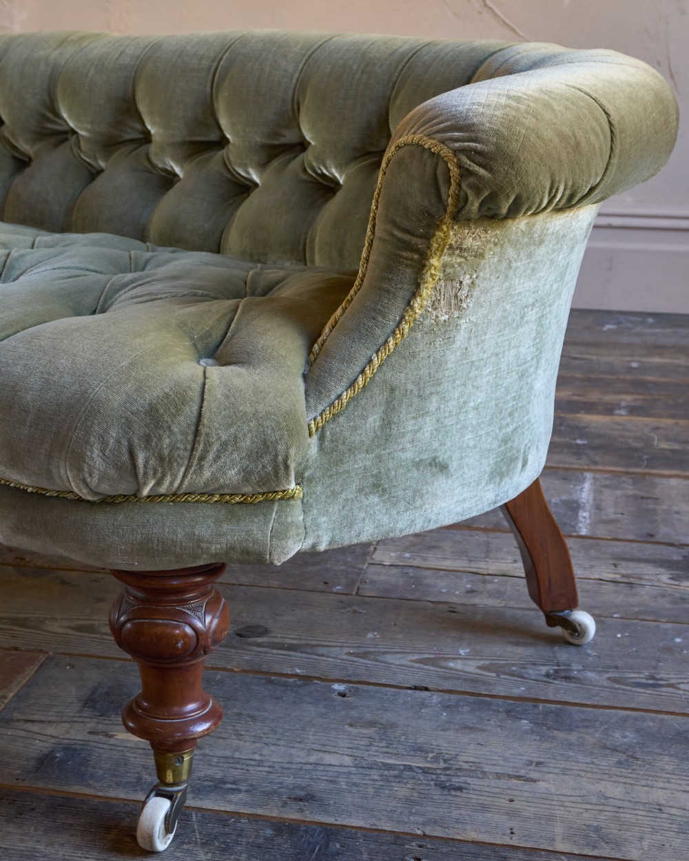 Antique Kidney Sofa - Green Velvet
 View X