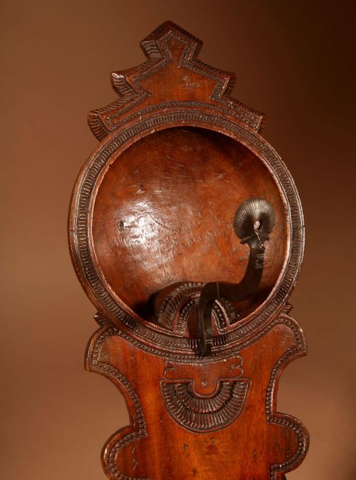 COCONUT SCRAPER SOUTH INDIA 19TH CENTURY - ADDITIONAL PHOTO 3