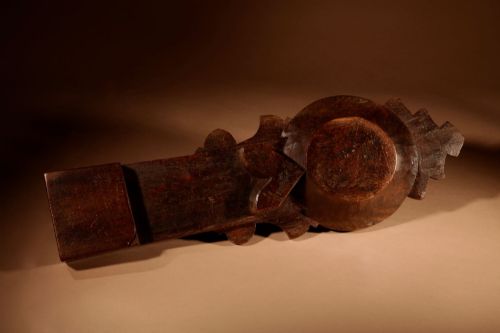 COCONUT SCRAPER SOUTH INDIA 19TH CENTURY - ADDITIONAL PHOTO 6