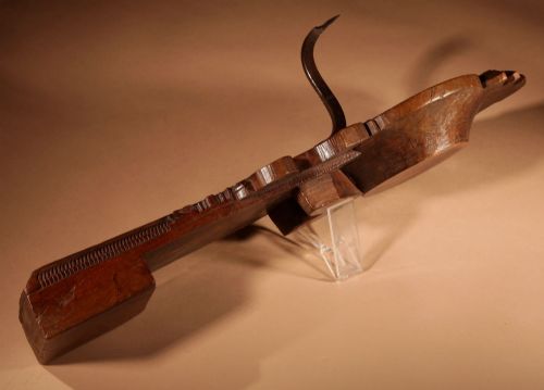 COCONUT SCRAPER SOUTH INDIA 19TH CENTURY - ADDITIONAL PHOTO 8