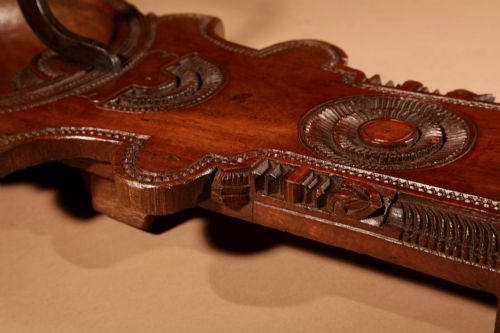 COCONUT SCRAPER SOUTH INDIA 19TH CENTURY - ADDITIONAL PHOTO 9