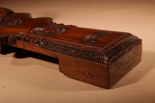 COCONUT SCRAPER SOUTH INDIA 19TH CENTURY - ADDITIONAL PHOTO 10