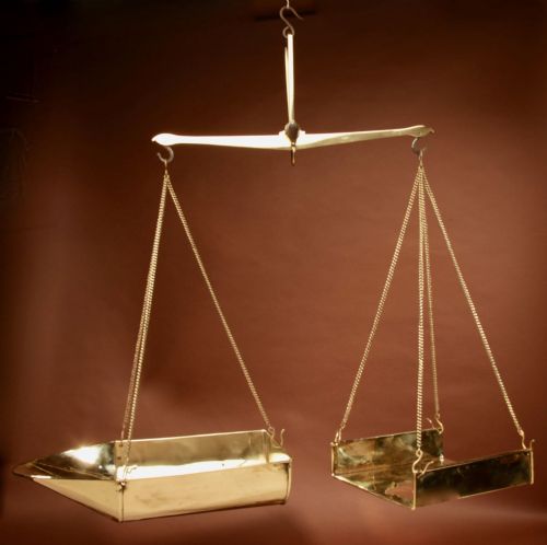 A FRISIAN BRASS FREE HANGING BALANCE BEAM SCALES - ADDITIONAL PHOTO 2