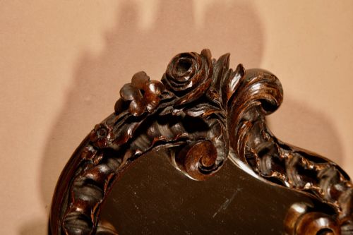 UNUSUALLY FINE CARVED HANDWALL MIRROR - ADDITIONAL PHOTO 4