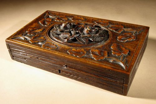 A FINE CARVED BLACK FOREST GAME BOX SET CIRCA1900 - ADDITIONAL PHOTO 1