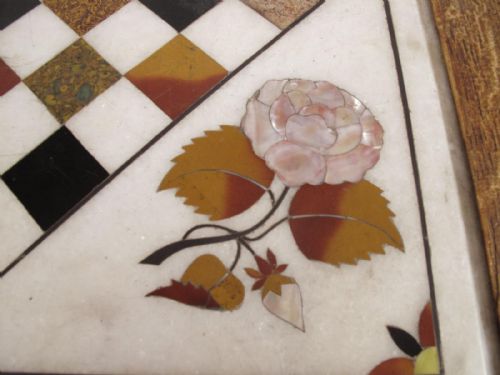 AN ORIGINAL KASHMIR INDIA INLAID MARBLE CHESS TABLE - ADDITIONAL PHOTO 2
