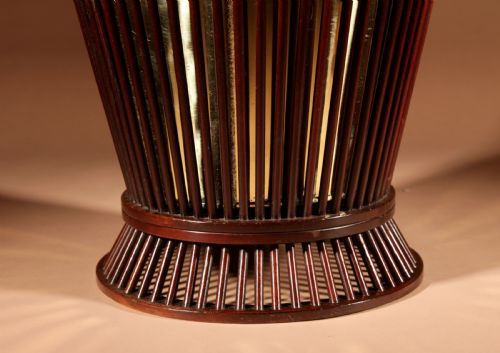 MAHOGANY AND BRASS SPINDLE PEAT BUCKET 19TH CENTURY - ADDITIONAL PHOTO 2