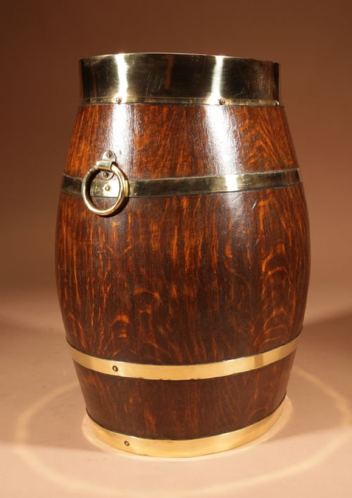A COOPERED ORIGINAL OVAL OAK UMBRELLA STICK STAND - ADDITIONAL PHOTO 1