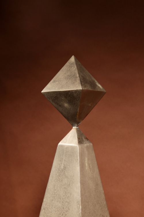 IMPRESSIVE LARGE PAIR ART DECO OBELISKS - ADDITIONAL PHOTO 4