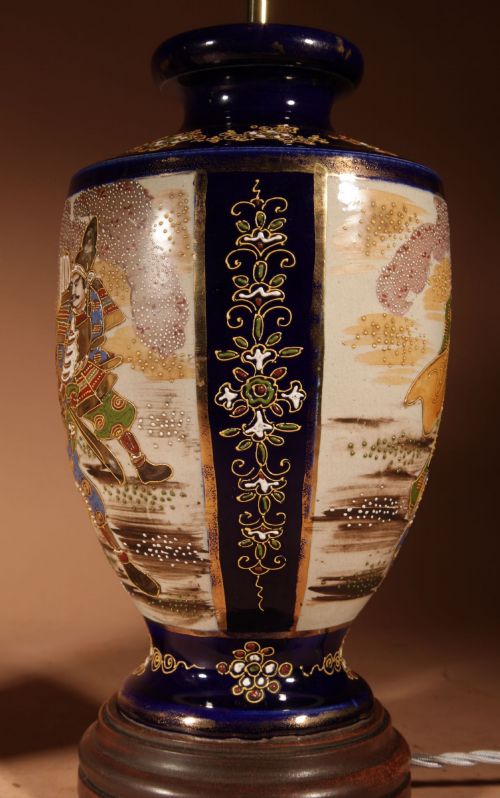 IMPRESSIVE LARGE VERY DECORATIVE PAIR OF JAPANESE SATSUMA TABLE LAMPS - ADDITIONAL PHOTO 7