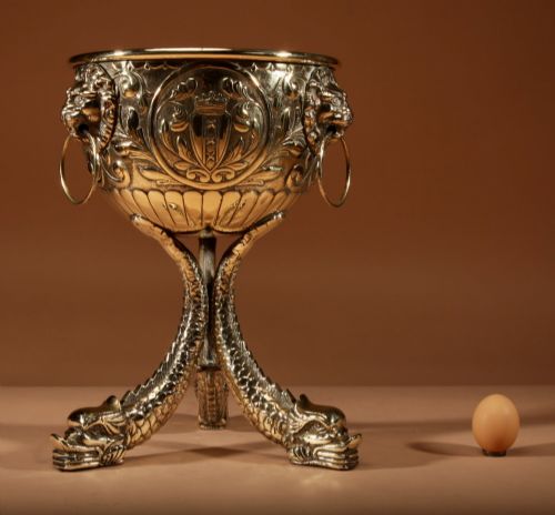 DINANDERIE EMBOSSED AND CAST BRASS JARDINIERE