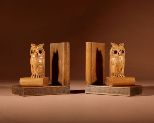 BLACK FOREST AMUSING PAIR OF OWL CARVED BOOKENDS CIRCA 190020 - ADDITIONAL PHOTO 3