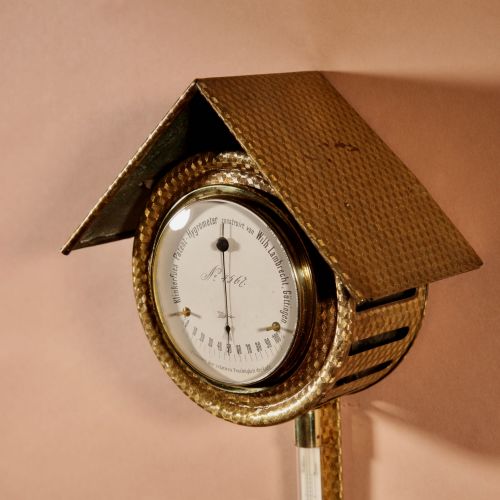 A RARE AND INTERESTING WEATHER STATION KLINKERFUES PATENT HAIR HYGROMETER MADE BY WILH LAMBRECHT GTTINGEN GERMANY CIRCA 1890 - ADDITIONAL PHOTO 3