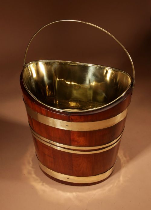 A FINE QUALITY MAHOGANY BRASS BOUND BOAT SCHUITJE SHAPED PEAT BUCKET TEA STOVE JARDINIRE - ADDITIONAL PHOTO 2