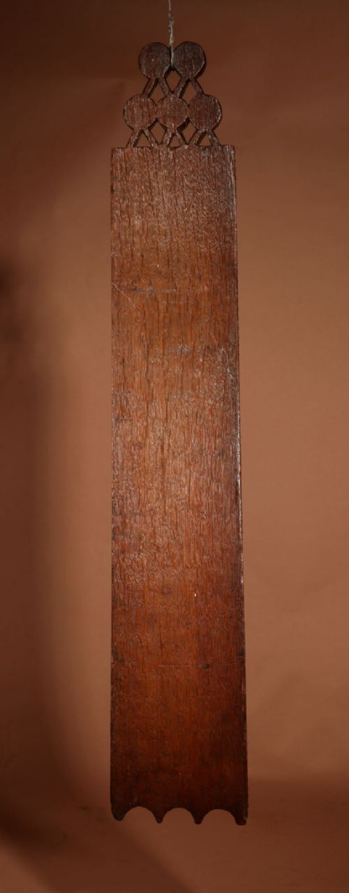 EXTREMELY FINE LARGER THEN NORMAL OAK CHIP CARVED DUTCH FRISIAN MANGLE BOARD WITH TEXT INITIALS AND DATE 1734 - ADDITIONAL PHOTO 7