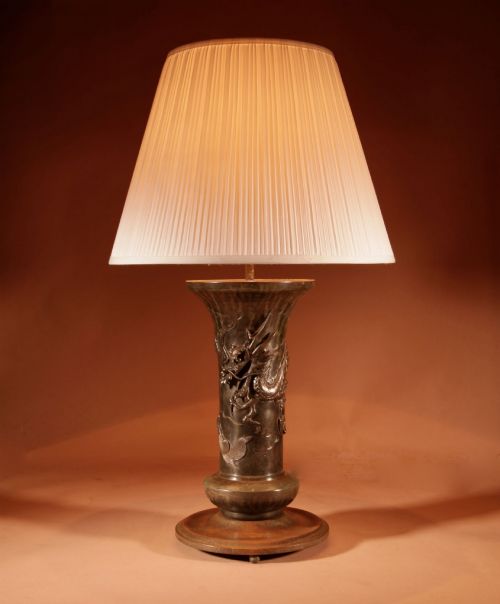 IMPRESSIVE JAPANESE BRONZE DRAGON TABLE LAMP MEIJI PERIOD 18681912 - ADDITIONAL PHOTO 1