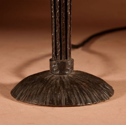 FRENCH ART DECO LACROIX LALIQUE VERY INTERESTING OPALESCENT GLASS AND WROUGHT IRON TABLE LAMP CIRCA 1930 - ADDITIONAL PHOTO 2