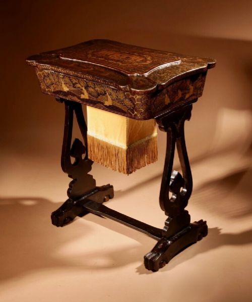 A ORIGINALLY LACQUERED SEWINGWORK TABLE STILL WITH THE ORIGINAL GOLD PAINT WORK CHINESE 19TH CENTURY - ADDITIONAL PHOTO 11