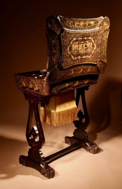 A ORIGINALLY LACQUERED SEWINGWORK TABLE STILL WITH THE ORIGINAL GOLD PAINT WORK CHINESE 19TH CENTURY - ADDITIONAL PHOTO 13