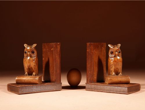 Black Forest Amusing Pair of Owl Carved Bookends Circa 1900-20.
