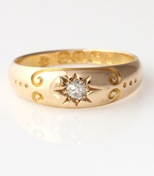 18ct Yellow Gold Diamond Gypsy Ring. Dated 1876. Size N.