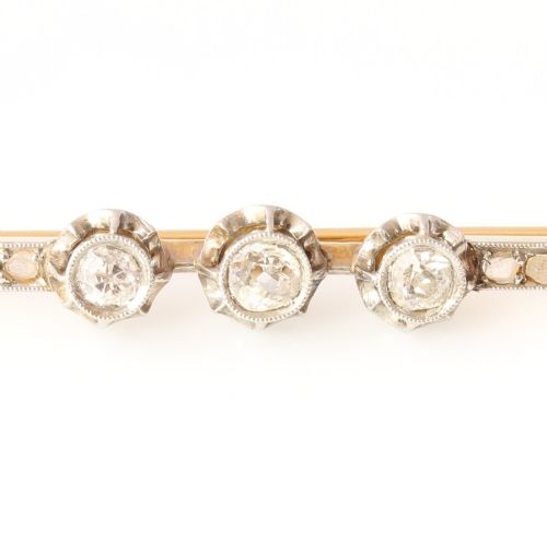 fig 1. Art Deco 18ct Gold & Platinum Old Cut Diamond Bar Brooch in Antique Case.