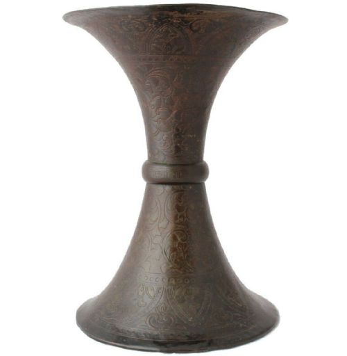 Chinese Bronze Trumpet Gu Shape Vase. C1644 Late Ming / Qing Dynasty.