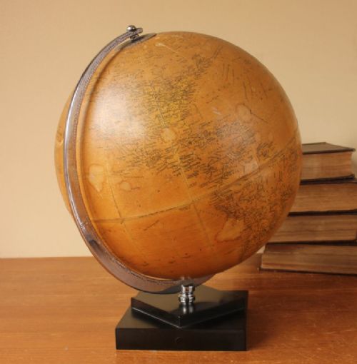 Vintage Philips 10 Inch Challenge Globe. Art Deco