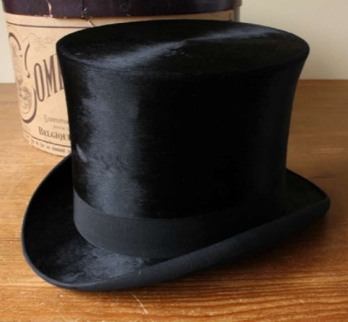 fig 1. Compagnie Anglaise Black Top Hat & Box