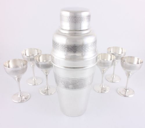 Art Deco Engine Turned Silver Plate Cocktail Shaker & 6 Goblet Set.