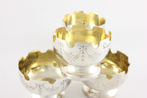 ANTIQUE SILVER SALT CELLARS FOUR VICTORIAN SALT DISHES THOMAS SMILY - ADDITIONAL PHOTO 1