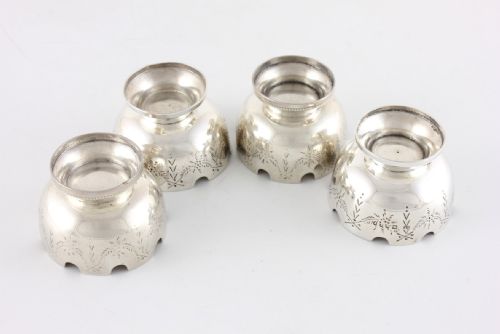 ANTIQUE SILVER SALT CELLARS FOUR VICTORIAN SALT DISHES THOMAS SMILY - ADDITIONAL PHOTO 2
