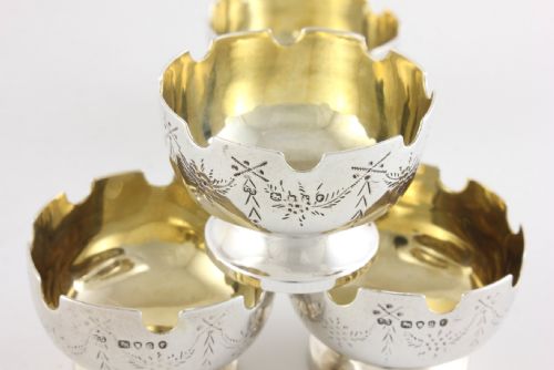ANTIQUE SILVER SALT CELLARS FOUR VICTORIAN SALT DISHES THOMAS SMILY - ADDITIONAL PHOTO 6