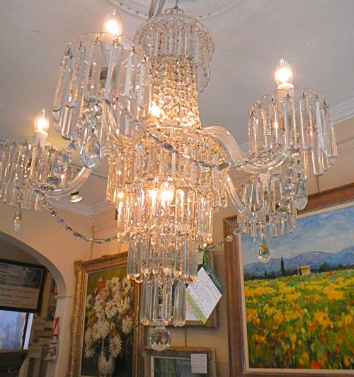 fig 1. VICTORIAN CRYSTAL GLASS CHANDELIER