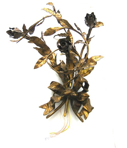 Victorian Foliate Gilded Brass Wall Light