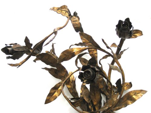 fig 1. VICTORIAN FOLIATE GILDED BRASS WALL LIGHT