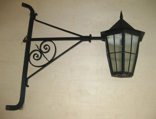 fig 1. AN ANTIQUE WALL MOUNTED OUTDOOR LANTERN