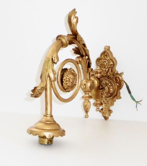 fig 1. EDWARDIAN WALL LIGHT WITH A CHERUB