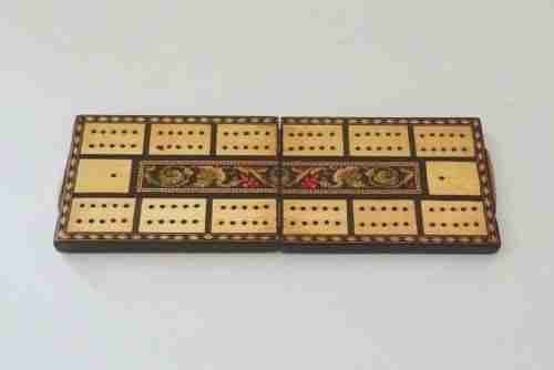 19thc   Sorrento Ware Olive Wood Cribbage Board