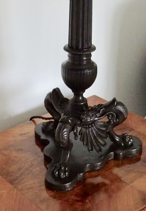 fig 2. VICTORIAN BRONZE COLUMN LAMP