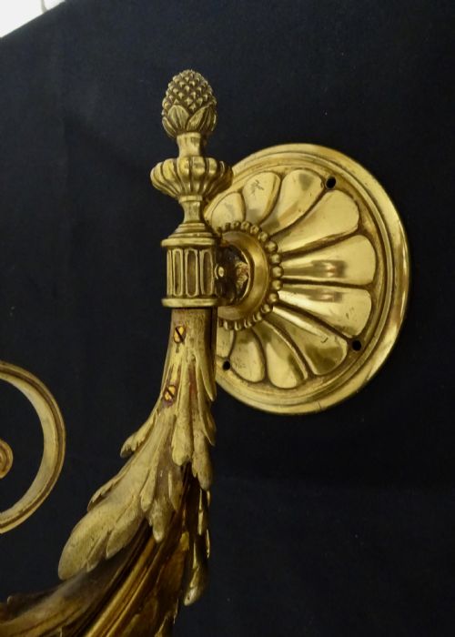 fig 1. A HEAVY VICTORIAN GAS WALL LIGHT