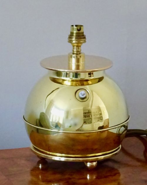 fig 1. 1930's HEAVY ROUND BRASS LAMP