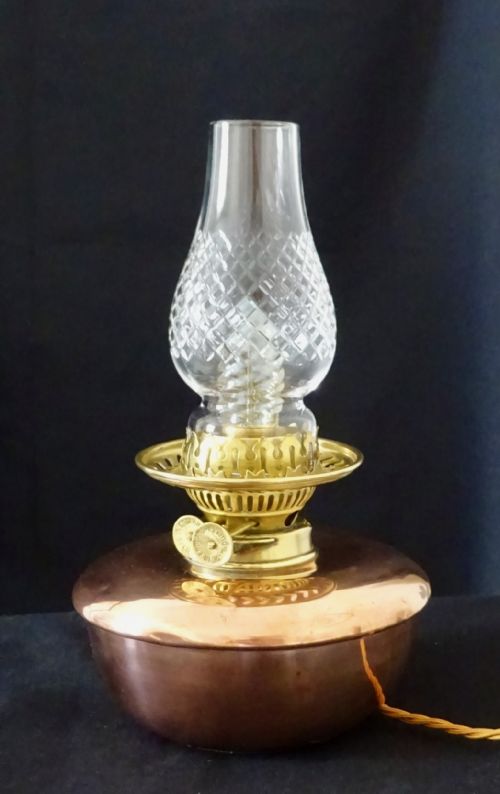 Little Victorian Oil Lamp Converted to Electricity