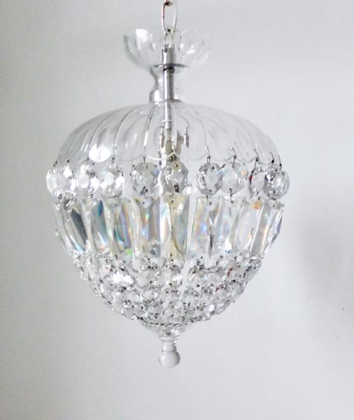 fig 1. A GOOD QUALITY GLASS DROP CEILING LIGHT