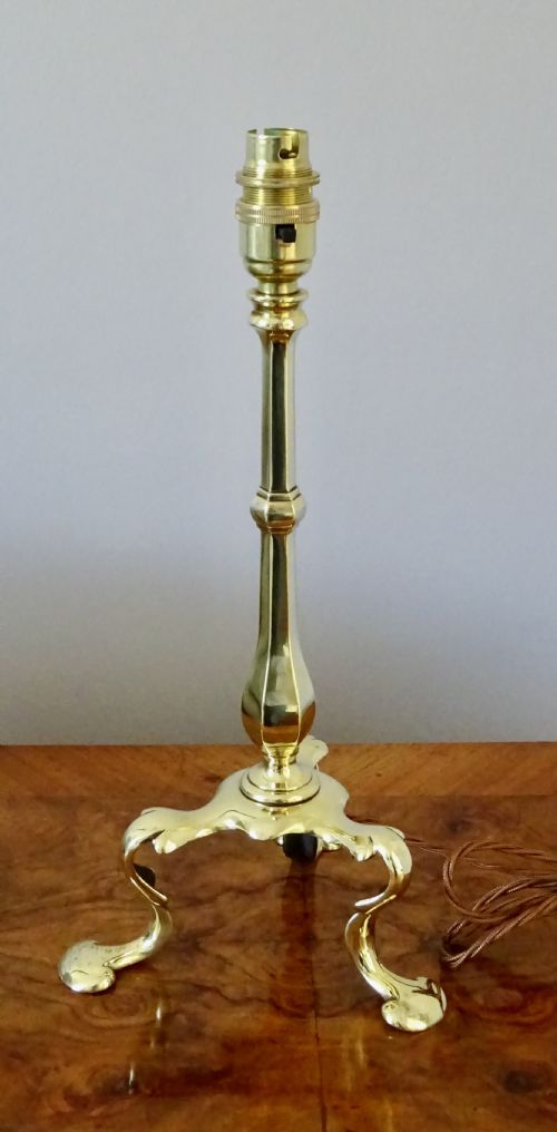 A Faraday and Sons Pullman Brass Lamp with Maker's Mark