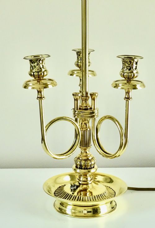 fig 2. A BOUILOTTE LAMP WITH ORIGINAL METAL SHADE