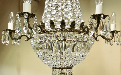 fig 2. A LARGE WATERFALL CHANDELIER