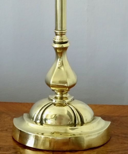 fig 1. FINE QUALITY BRASS DOORSTOP