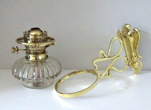 fig 1. HINKS & SONS WALL OIL LAMP AND BRACKET
